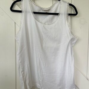 JM Collection White Sleeveless Tank Top